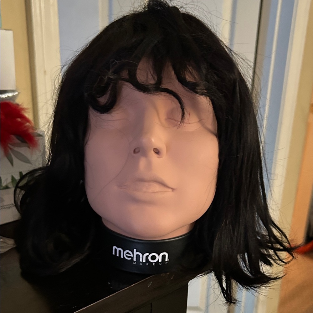 Black Women's Short Straight Synthetic Wig - Unbranded